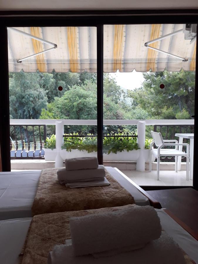 Studios Souropanis 카메나불라 외부 사진